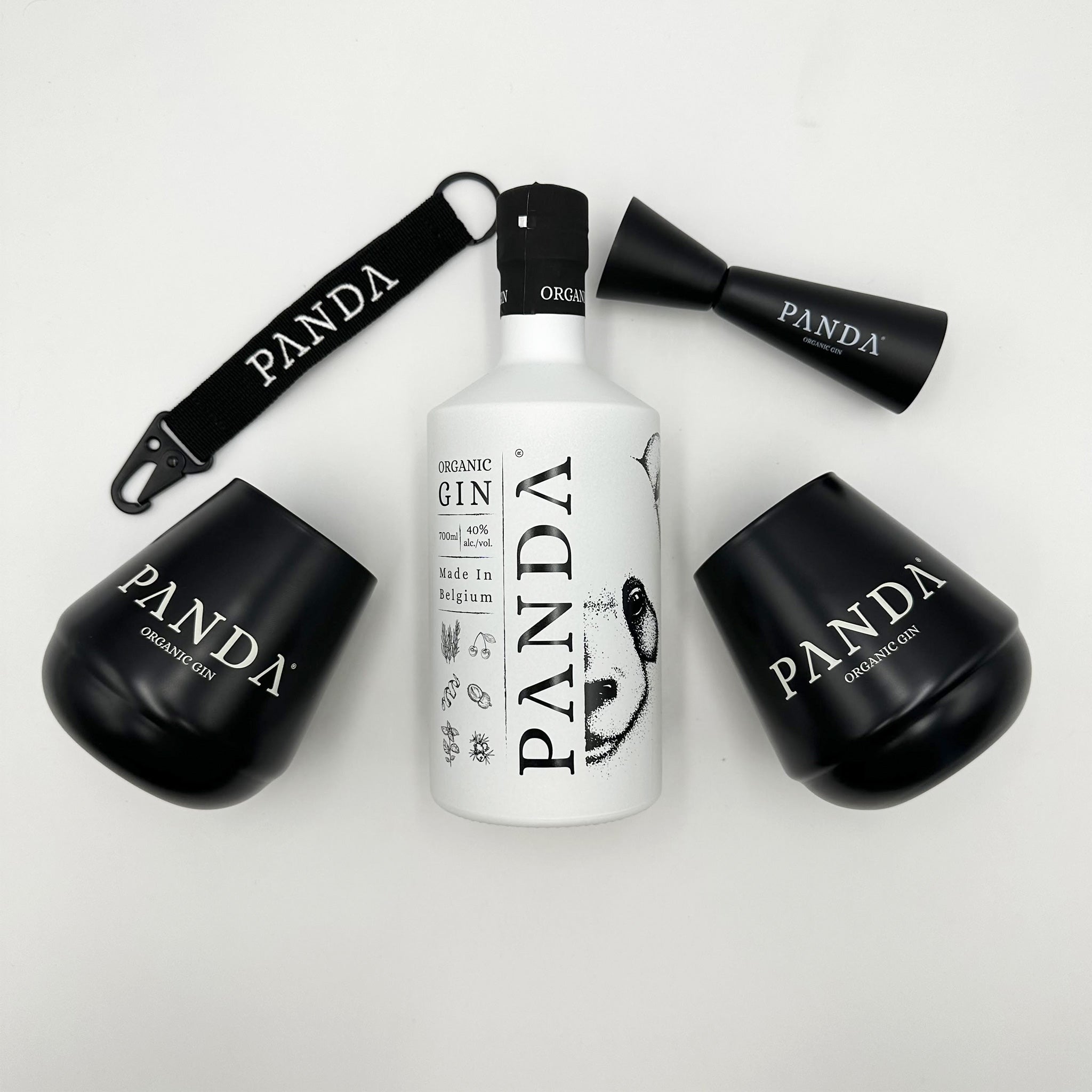 Black Pack - a great value pack with a bottle of Panda Gin, 2 black glasses, a Panda keyring and a black jigger
