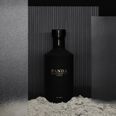 Limited Edition 2020 Panda Gin Black - sand and plexi shooting