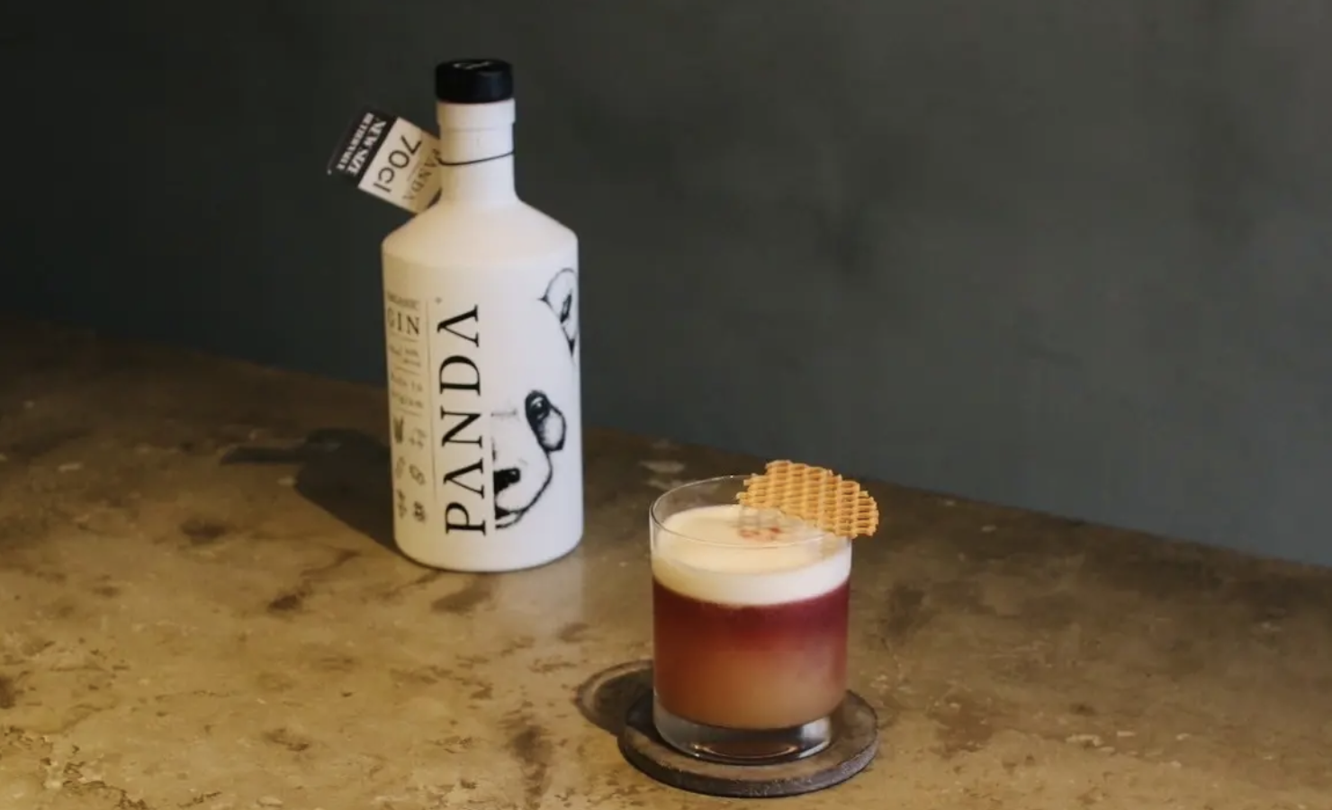 Sōshō Onodera crée un cocktail Panda Gin